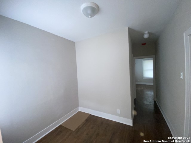 Image 4 of 9 For 2328 Commerce E