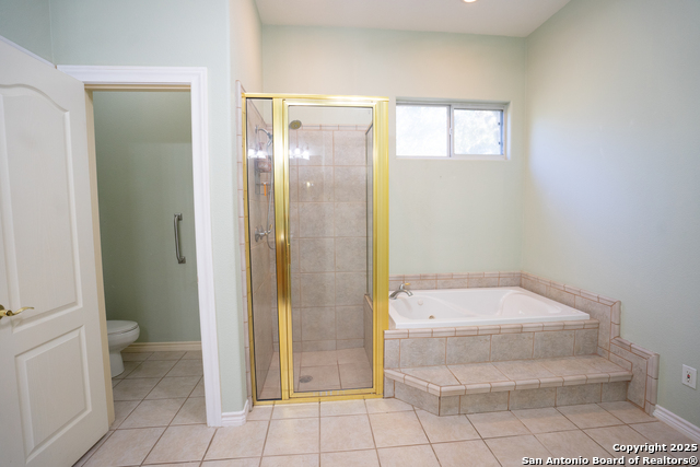 Listing photo id 12 for 6750 Circle Oak