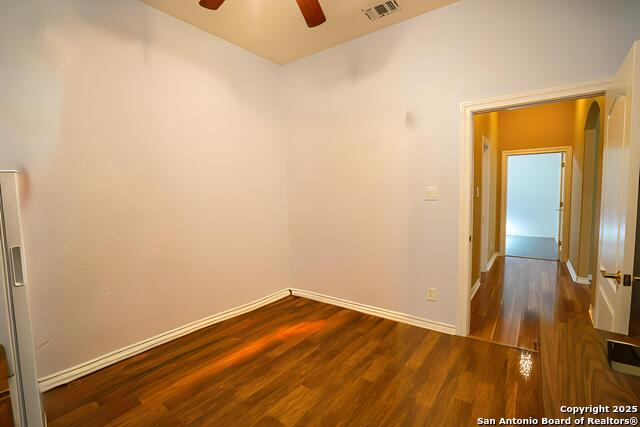 Listing photo id 22 for 6750 Circle Oak