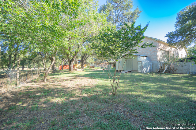 Listing photo id 28 for 6750 Circle Oak