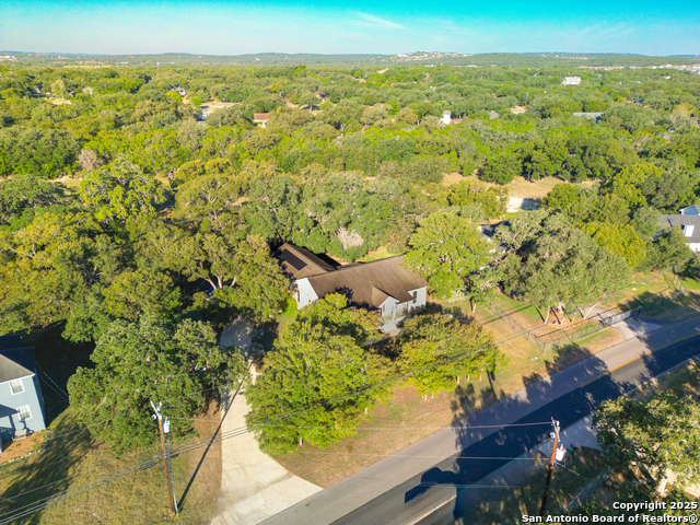 Listing photo id 32 for 6750 Circle Oak