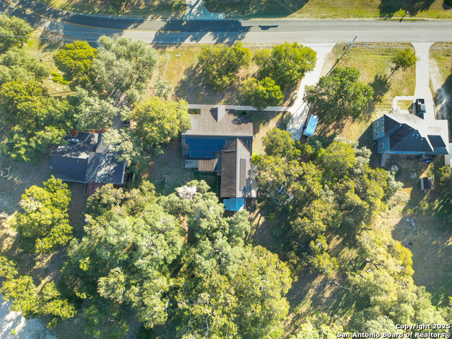 Listing photo id 37 for 6750 Circle Oak