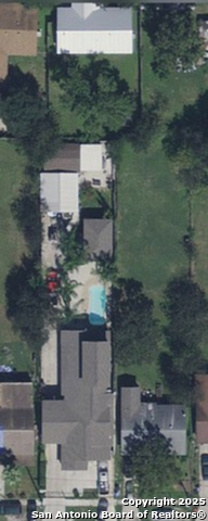 Image 2 of 34 For 1247 Mally Blvd W