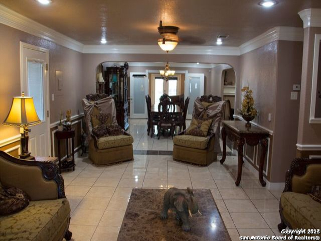 Image 3 of 34 For 1247 Mally Blvd W