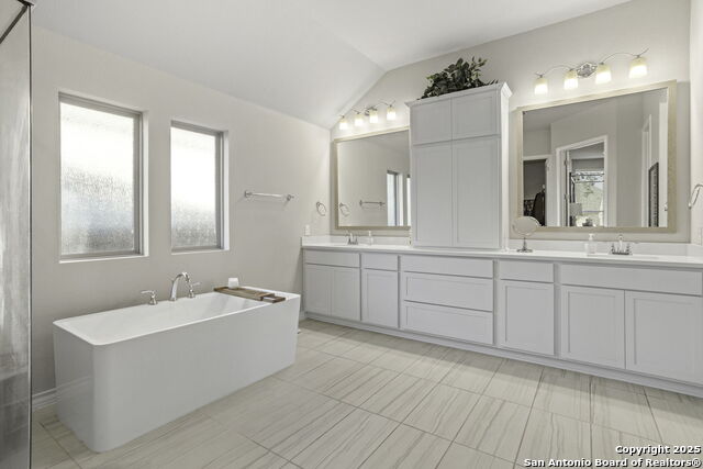 Image 19 of 27 For 1129 Cadogan Squire