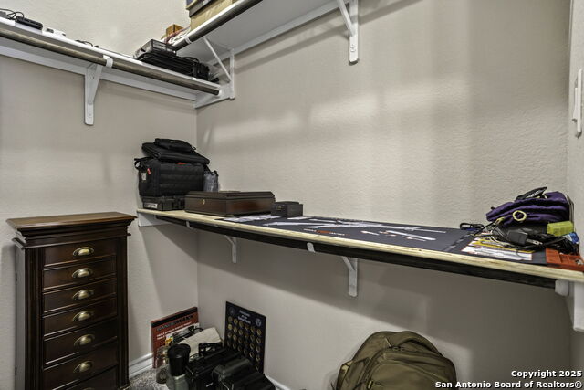 Image 23 of 27 For 1129 Cadogan Squire