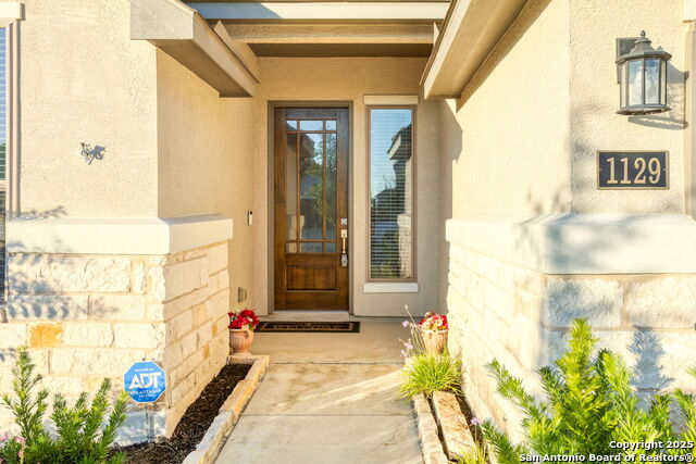 Image 3 of 27 For 1129 Cadogan Squire