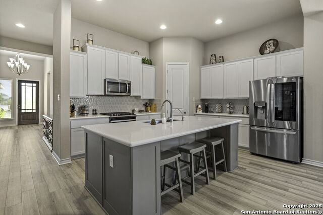 Image 8 of 27 For 1129 Cadogan Squire