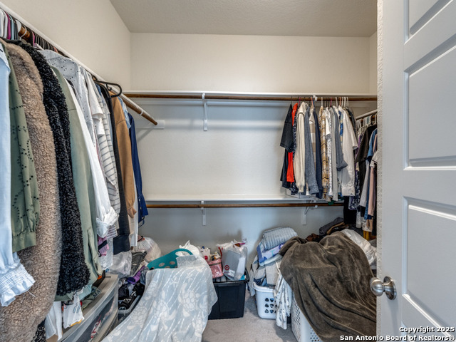 Image 17 of 24 For 9000 Curling Post