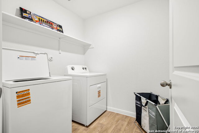 Image 21 of 25 For 304 Las Lomas