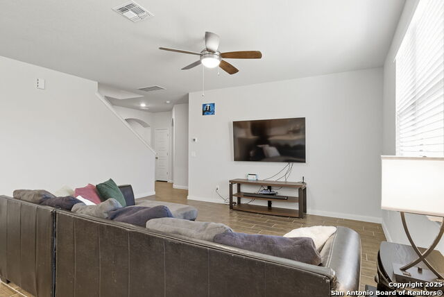 Listing photo id 12 for 14914 Sirius