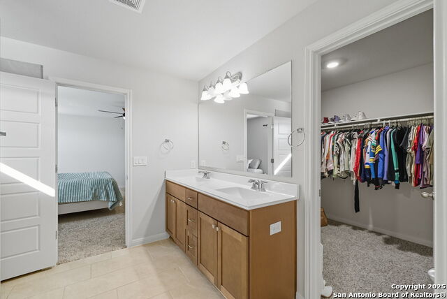 Listing photo id 40 for 14914 Sirius