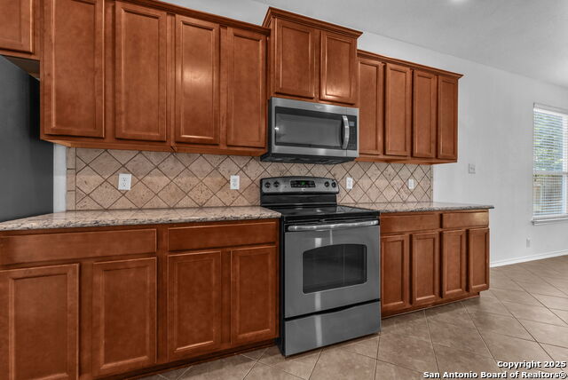 Listing photo id 18 for 21634 Seminole Oaks