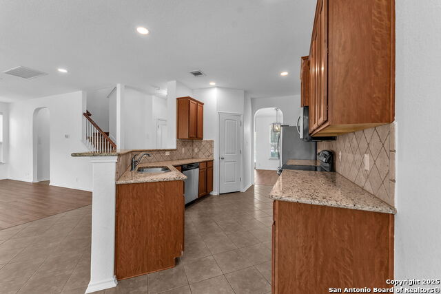 Listing photo id 21 for 21634 Seminole Oaks