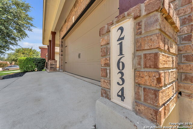 Listing photo id 5 for 21634 Seminole Oaks