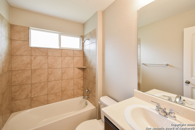 Image 13 of 15 For 4035 Salado  