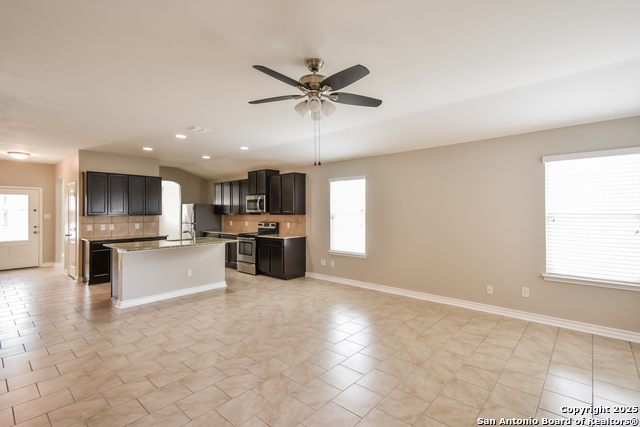 Image 6 of 15 For 4035 Salado  