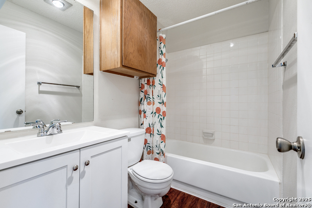Listing photo id 19 for 7255 Webbwood
