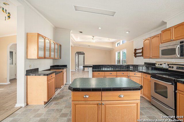 Image 12 of 37 For 5128 Ditto Road W