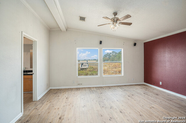 Image 15 of 37 For 5128 Ditto Road W