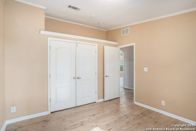 Image 24 of 37 For 5128 Ditto Road W