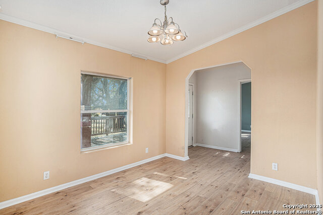 Image 3 of 37 For 5128 Ditto Road W