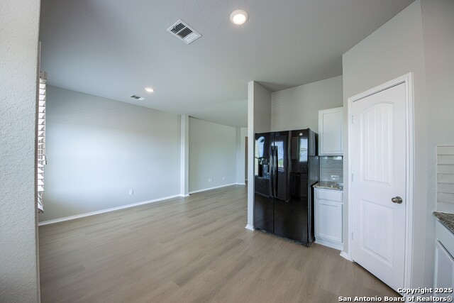 Listing photo id 9 for 9704 Marbach Pass