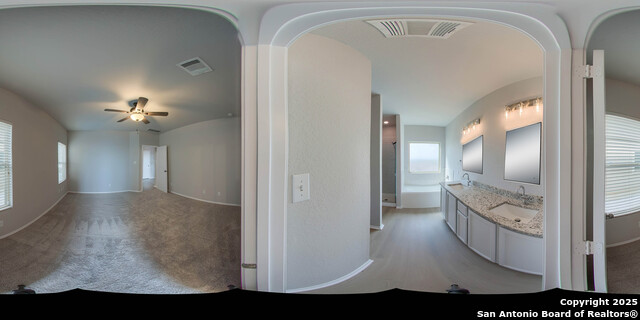 Listing photo id 12 for 9704 Marbach Pass