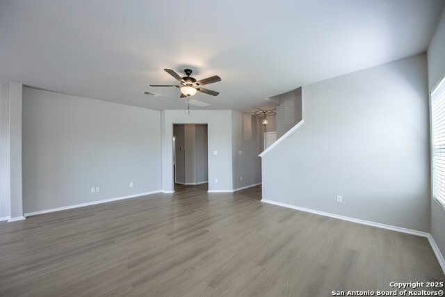 Listing photo id 3 for 9704 Marbach Pass