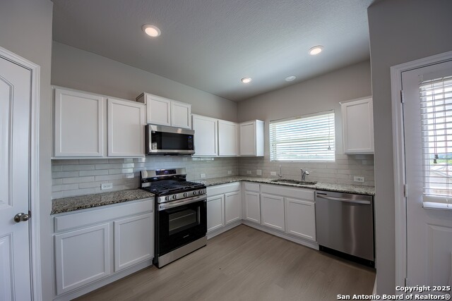 Listing photo id 7 for 9704 Marbach Pass