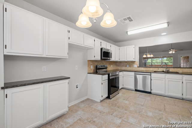 Image 20 of 56 For 10426 Mustang