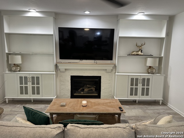 Image 11 of 24 For 9506 Willow Hollow