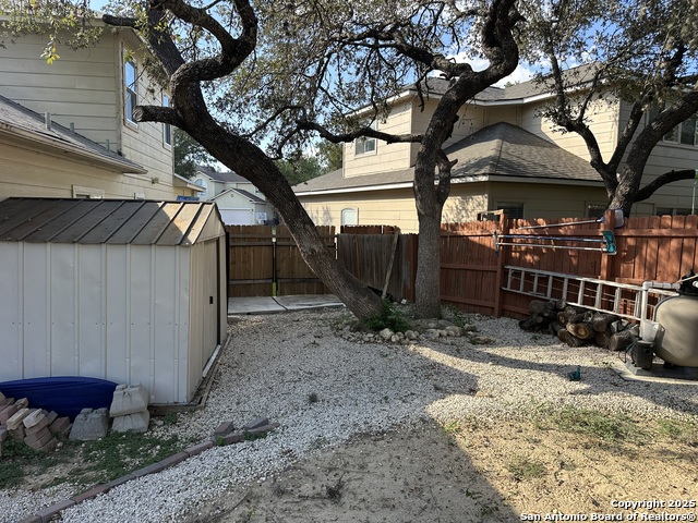 Image 21 of 24 For 9506 Willow Hollow
