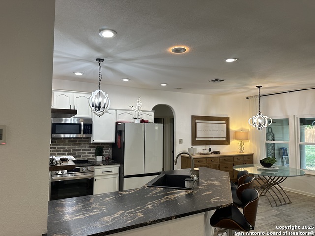 Image 6 of 24 For 9506 Willow Hollow