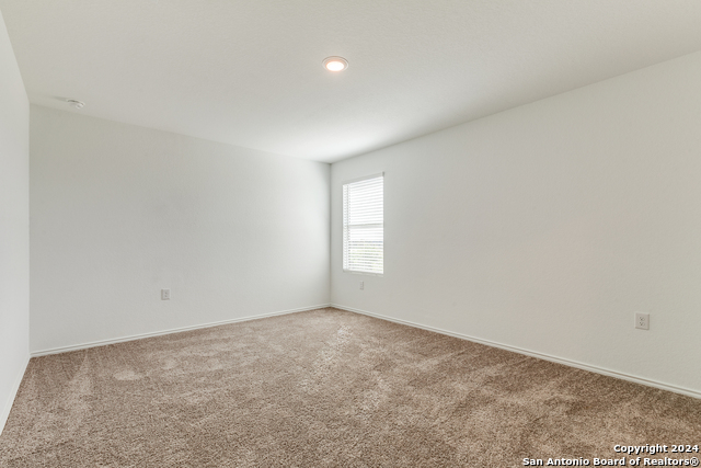 Image 14 of 28 For 13206 Dutra