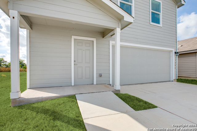 Image 7 of 28 For 13206 Dutra