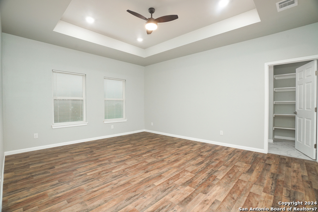 Image 11 of 33 For 3723 Commercial