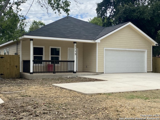 Image 32 of 33 For 3723 Commercial