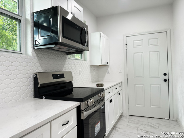 Image 11 of 35 For 325 Robert E Lee