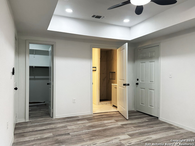 Image 23 of 35 For 325 Robert E Lee