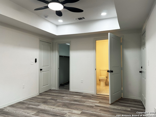 Image 27 of 35 For 325 Robert E Lee