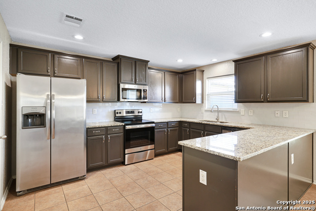 Image 11 of 28 For 11911 Cheney