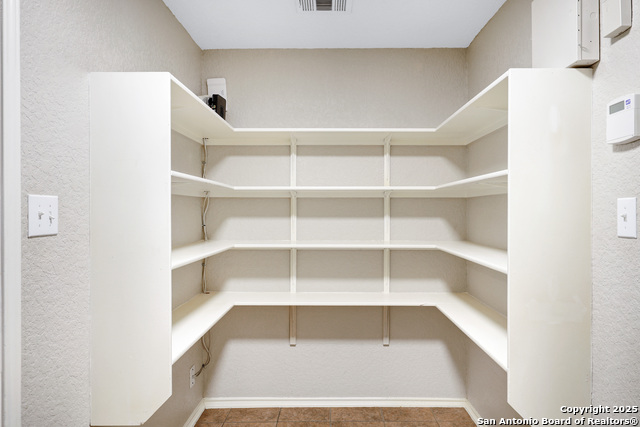 Image 14 of 28 For 11911 Cheney