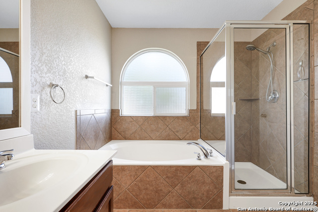 Image 21 of 28 For 11911 Cheney