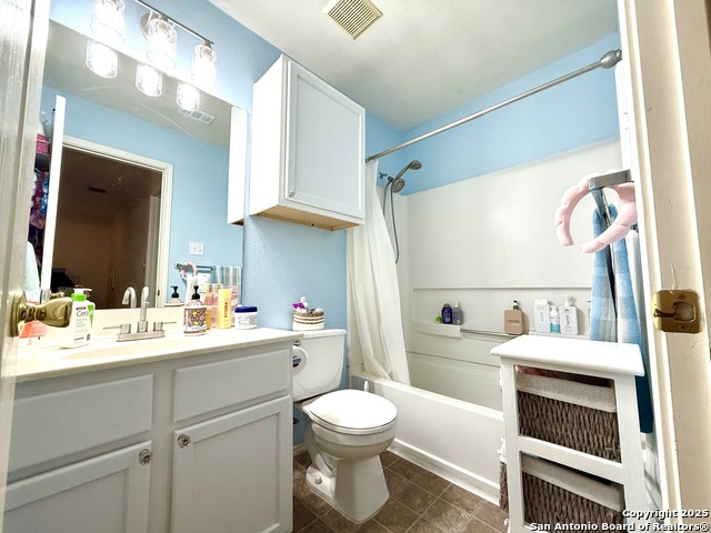 Image 14 of 25 For 646 Limestone