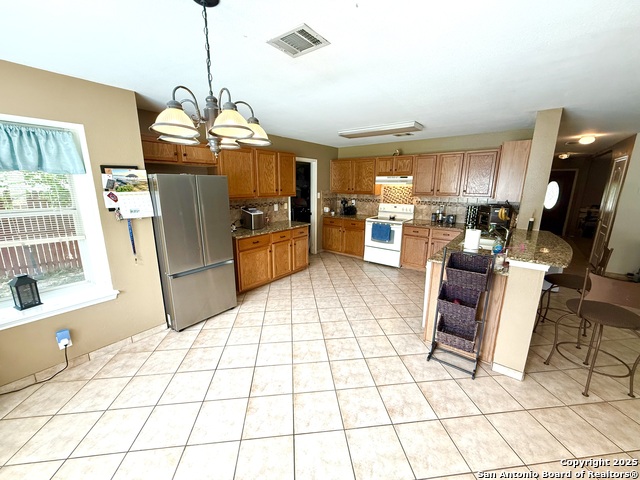 Image 8 of 25 For 646 Limestone