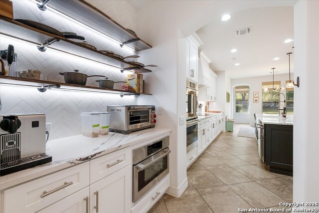 Image 10 of 33 For 7418 Stonewall Hill