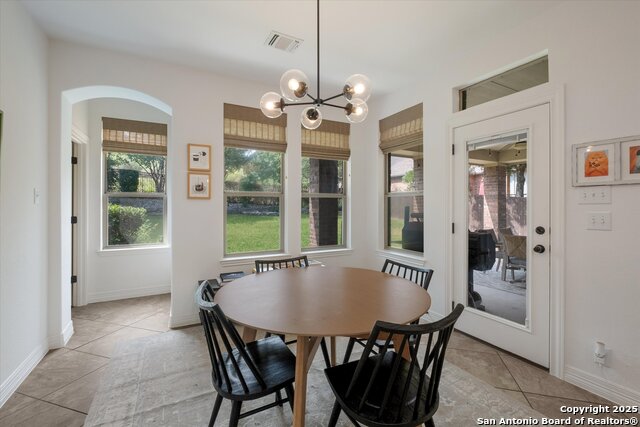 Image 14 of 33 For 7418 Stonewall Hill