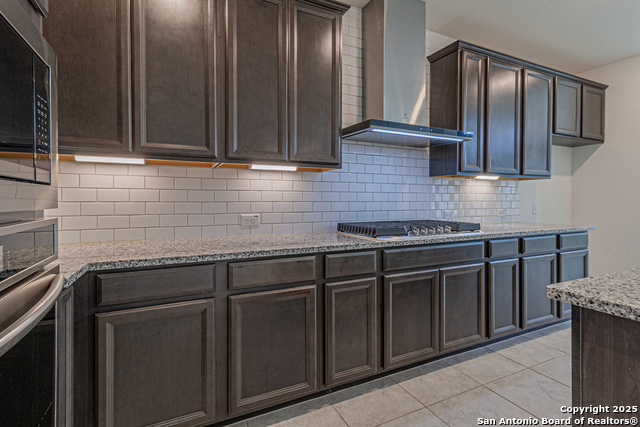 Image 10 of 37 For 12455 Diagon Alley