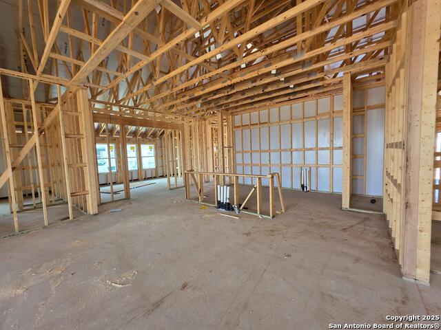 Listing photo id 11 for 12918 Horseback Pl